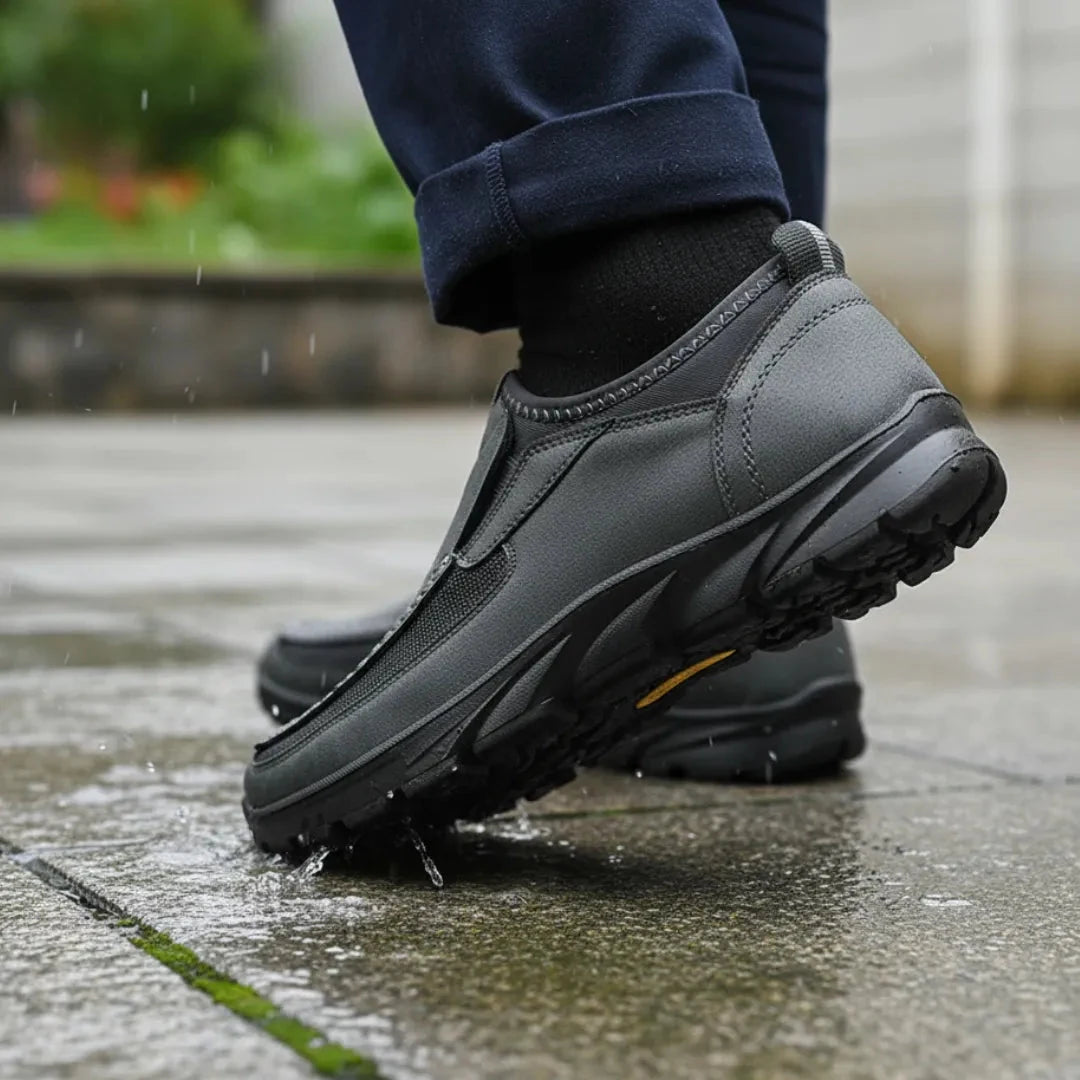 StrideWell Orthopaedic Shoes + Free Premium Insole
